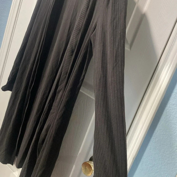 Elie TAHARI Collection Black  ultra-soft Cardigan Size Large - Picture 3 of 6